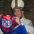 FOTO: Kas tead, millise jalgpalliklubi tuline poolehoidja uus paavst on?