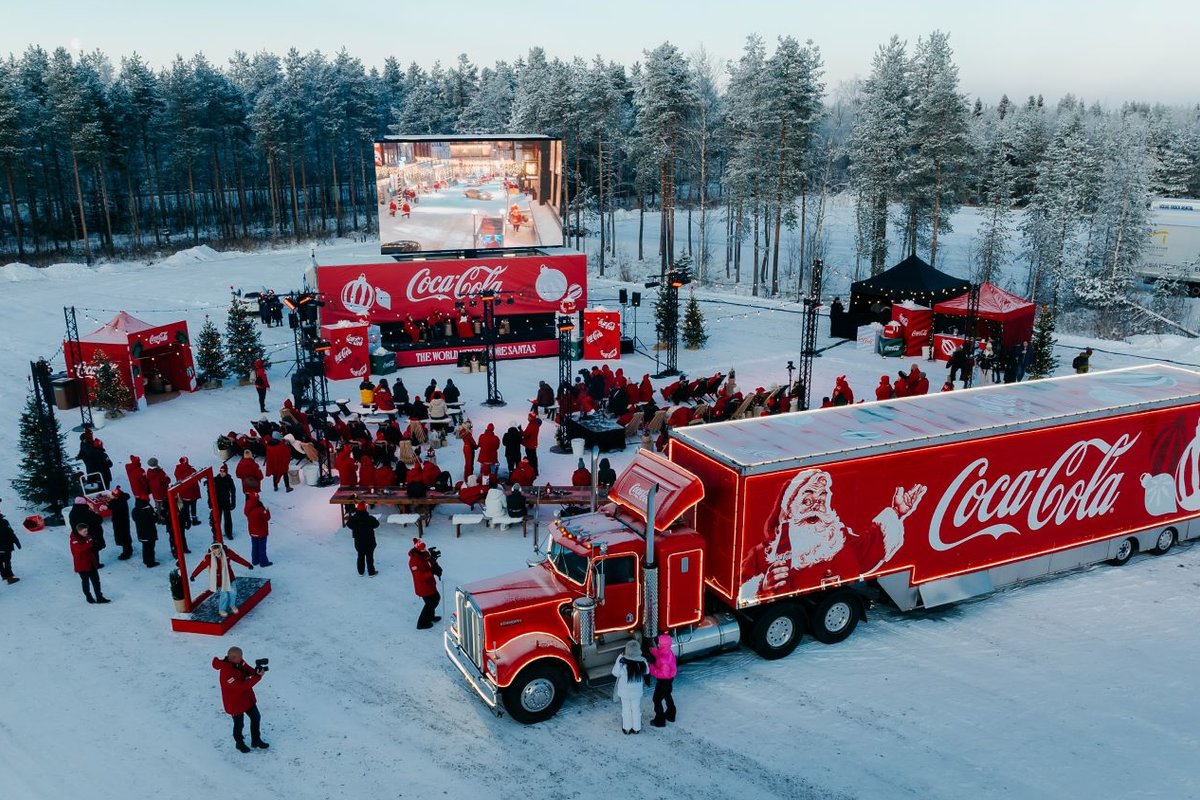 Pregătește-te pentru valul de vacanță!  Legendara caravana de Crăciun Coca-Cola vine în Tallinn din Laponia