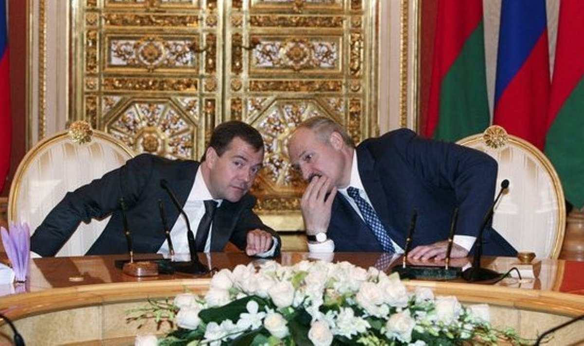 Vene ja Valgevene presidendid Dmitri Medvedev ja Aljaksandr Lukašenka