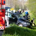 ФОТО И ВИДЕО | В столкновении двух автомобилей Volkswagen на Сааремаа пострадала 86-летняя женщина