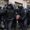 ФОТО И ВИДЕО: Акции протеста в Москве обернулись задержанием десятков человек