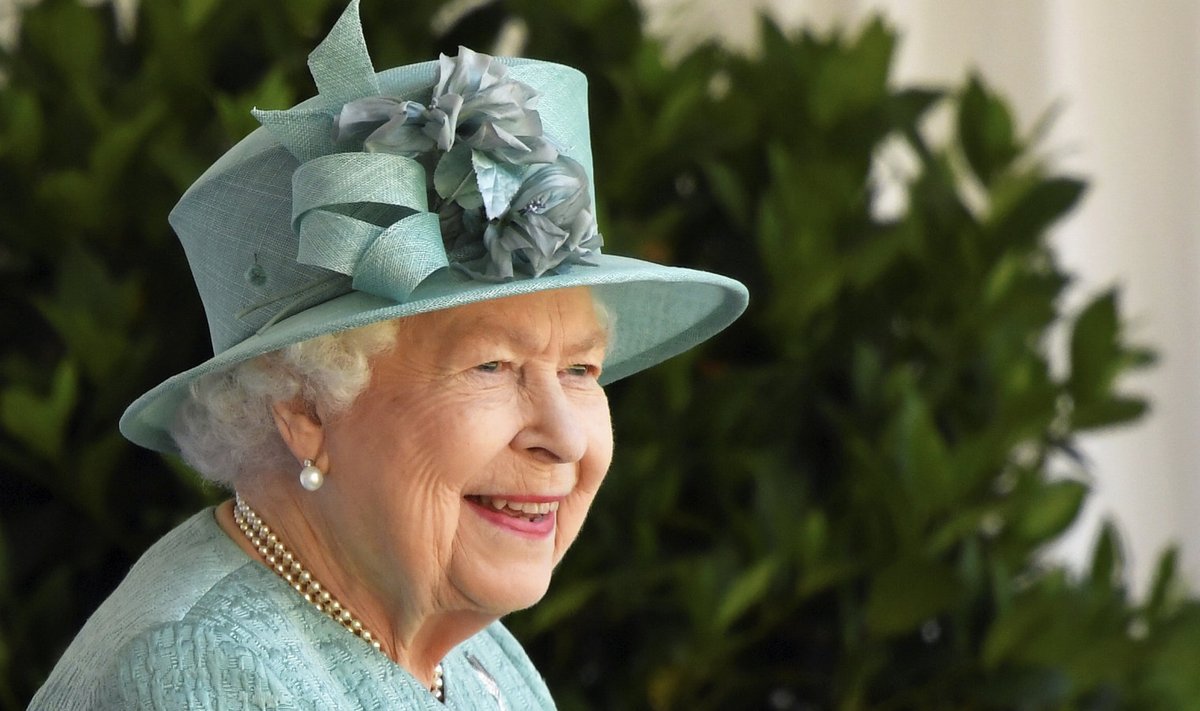 Свой день рождения королева празднует в Виндзоре впервые со времени интронизации