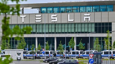 Saksamaa politsei takistas keskkonnaaktiviste tungimast Tesla tehasesse