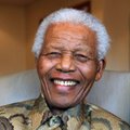 Nelson Mandela vaagub elu ja surma vahel: ekspresidendil aitab hinge sees hoida masin