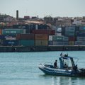 Италия закрывает порты для судов НКО, привозящих мигрантов