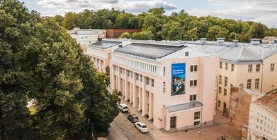 Tartu ülikooli katusele paigaldatud Roofit.Solari päikeselahendus.
