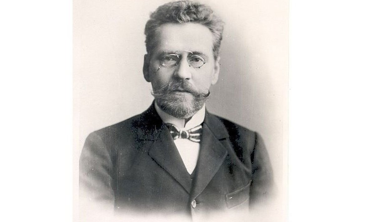 Eduard Bornhöhe.