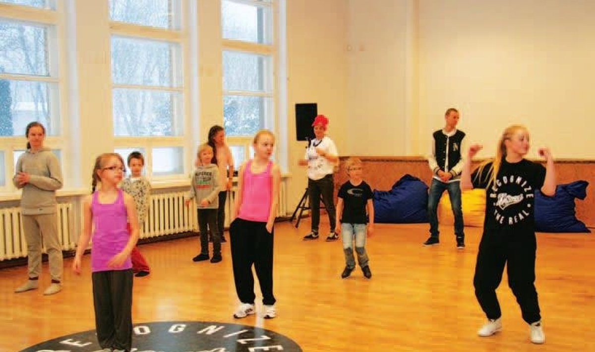 Kõige esimene trenn Tabasalu JJ Street tantsukoolis – õpime hip-hoppi. Foto: Katrin Romanenkov