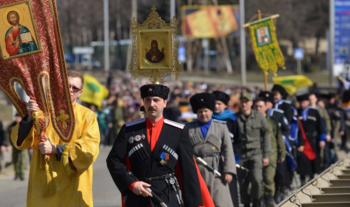 Monarhism on jälle moes. Nikolai II ikoonile pühendatud protsessioon Stavropolis