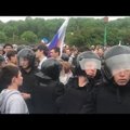 ВИДЕО: В Петербурге задержаны 300 участников антикоррупционной акции и один депутат