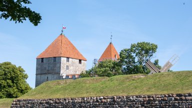 Pakkumine sirge rühiga meestele! Eesti Kontsert otsib Saaremaa ooperipäevadele sadat meest ja valget mära
