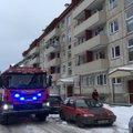 FOTO | Vastasmaja elanik nägi neljandal korrusel lahtist leeki, päästjad avastasid põlengu külmiku pealt