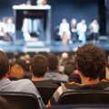 Шокирующий опыт читательницы в театре: некоторые люди не уважают других зрителей, но, прежде всего, актеров