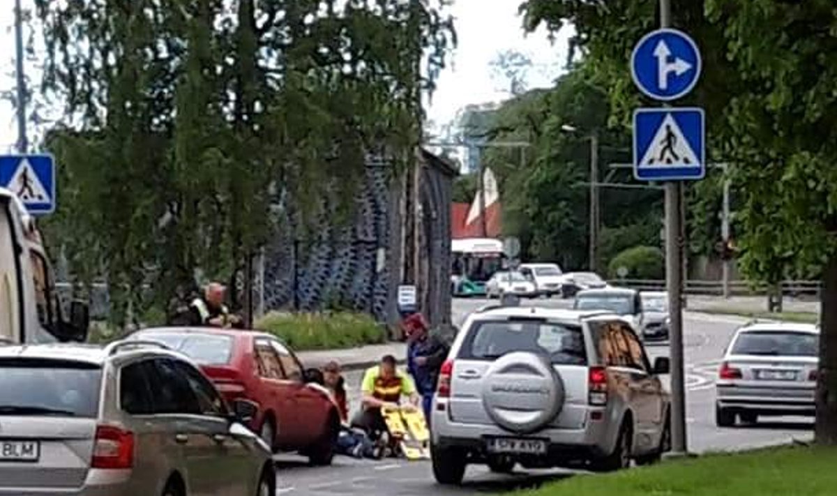Liiklusõnnetus Tallinnas Endla tänaval asuval ülekäigurajal, kus 26-aastane naine sai sõiduautolt Toyota löögi