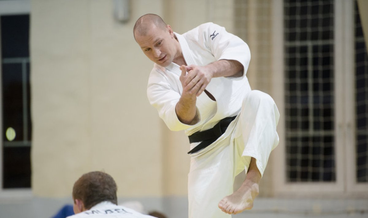 Eestile hulga tiitlivõistluste medaleid toonud judoka Aleksei Budõlin hoolitseb nüüd selle eest, et uus põlvkond vähemalt sama kaugele jõuaks.