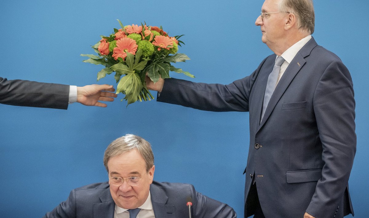 CDU Saksi-Anhaltis vägeva võiduni tüürinud senine liidumaa peaminister Reiner Haseloff (paremal) eile Berliinis koos parteijuht Armin Laschetiga