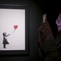 Katastroof! Tänavakunstnik Banksy maal müüdi oksjonil miljoni naela eest, kuid kunstiteos muutus vaid sekunditega tükkideks