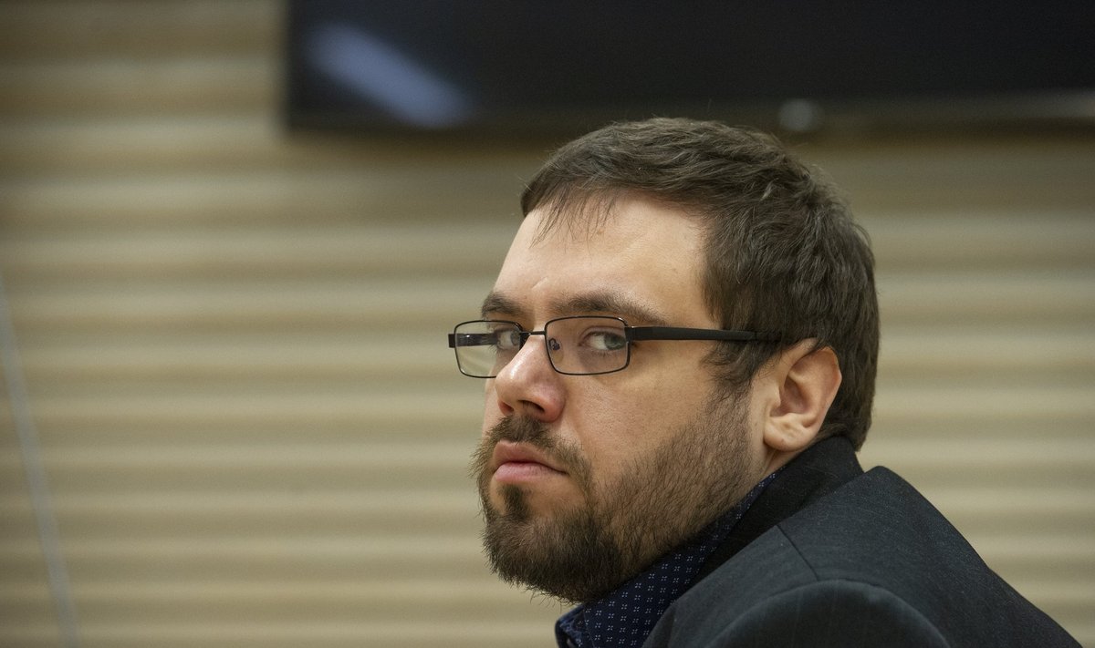 SÜÜDISTATAV: Kohus peab otsustama, kas Karel Šmutov sõitis Raivo Rättele tahtlikult otsa.