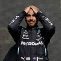 VIDEO | Lewis Hamilton sõitis Sotšis oma meeskonna mehaanikule otsa