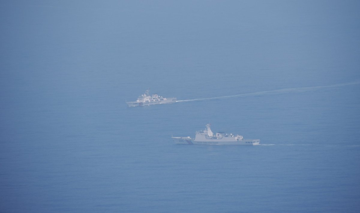 Kaks Hiina laeva Taiwani vetes.