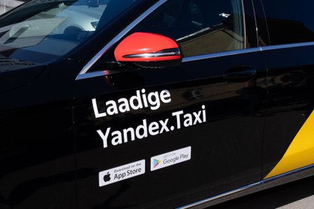 PROBLEEME JAGUB: Vene firma Yandex Taxi mõned esindajad ei löö uute juhtide ja rahateenimise nimel millegi ees risti ette ja lubavad juhid mustalt tööle, kurdavad ametnikud.