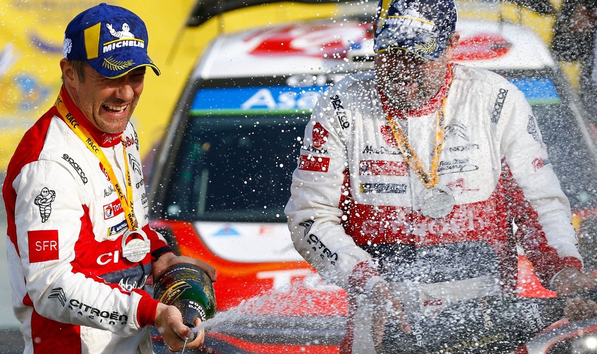 Sébastien Loeb (vasakul) ja Daniel Elena pritsisid üle pika aja võidušampanjat.