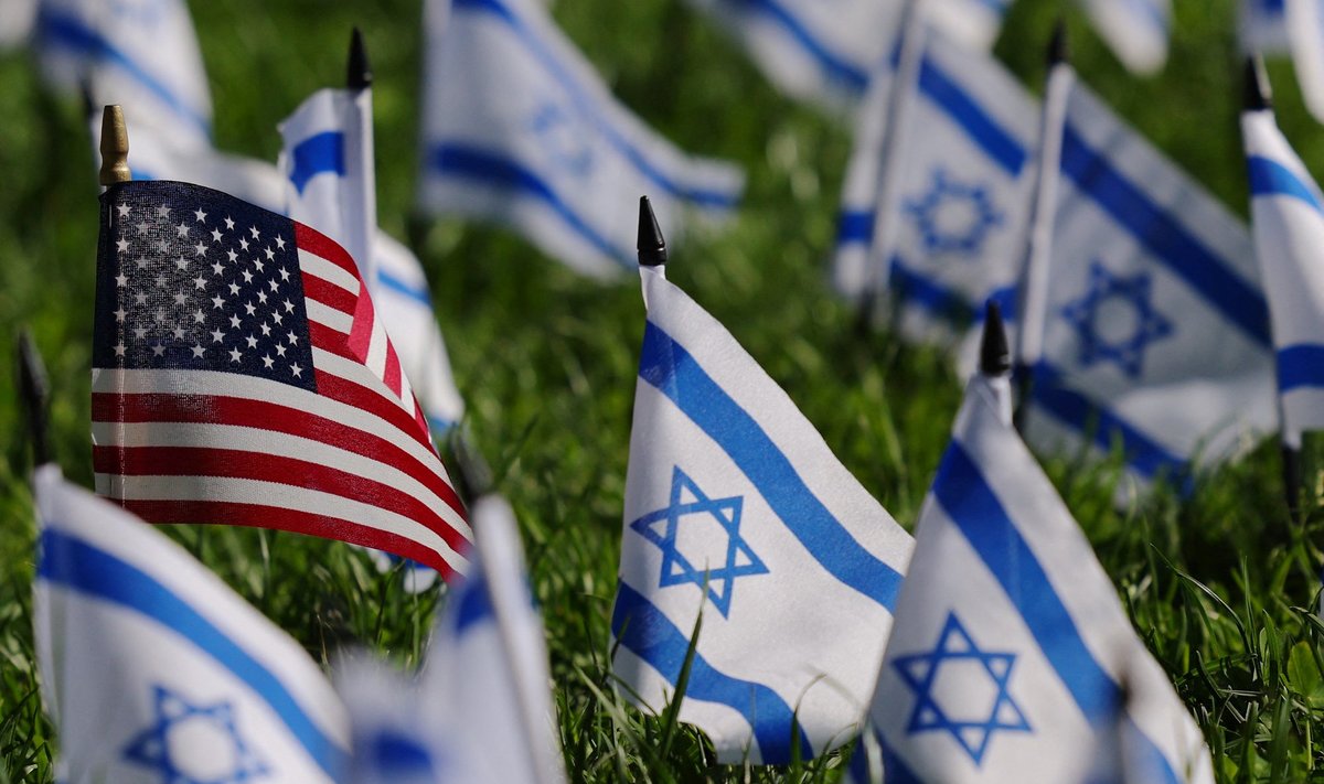 USA ja Iisraeli lipud.
