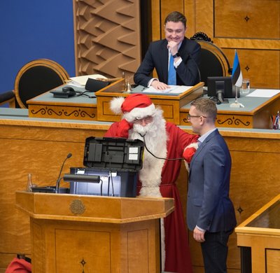Jõuluvana riigikogus 2016