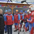Putin sõitis vaatamata sportlaste hoiatustele bobikelguga
