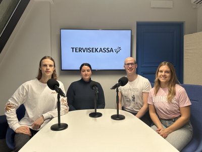 Saatejuht Sander Rajamäel on külas Tervisekassa kiirabiteenuse juht Kristiina Vaas, anestesioloogia ja intensiivravi resident ning Deltakutse projekti eestvedaja dr Karl Oliver Tomson ning Tartu Kiirabi õde ja Deltakutse tiimiliige Tuuli Larven.