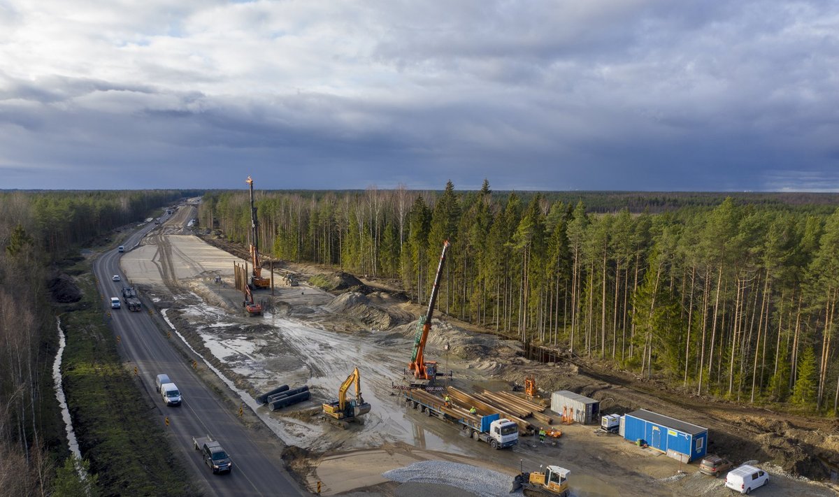 Rail Baltica Saustinõmme viadukti ehitus