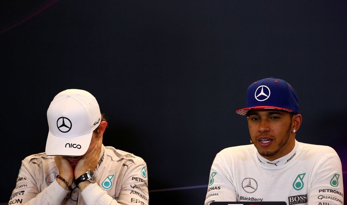 Nico Rosberg ja Lewis Hamilton.