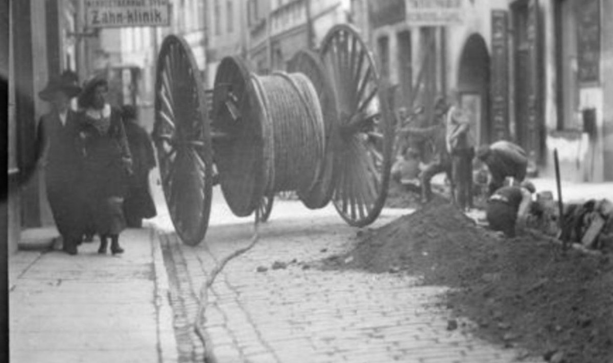 Harju tänav, kaabli mahapanek 1909