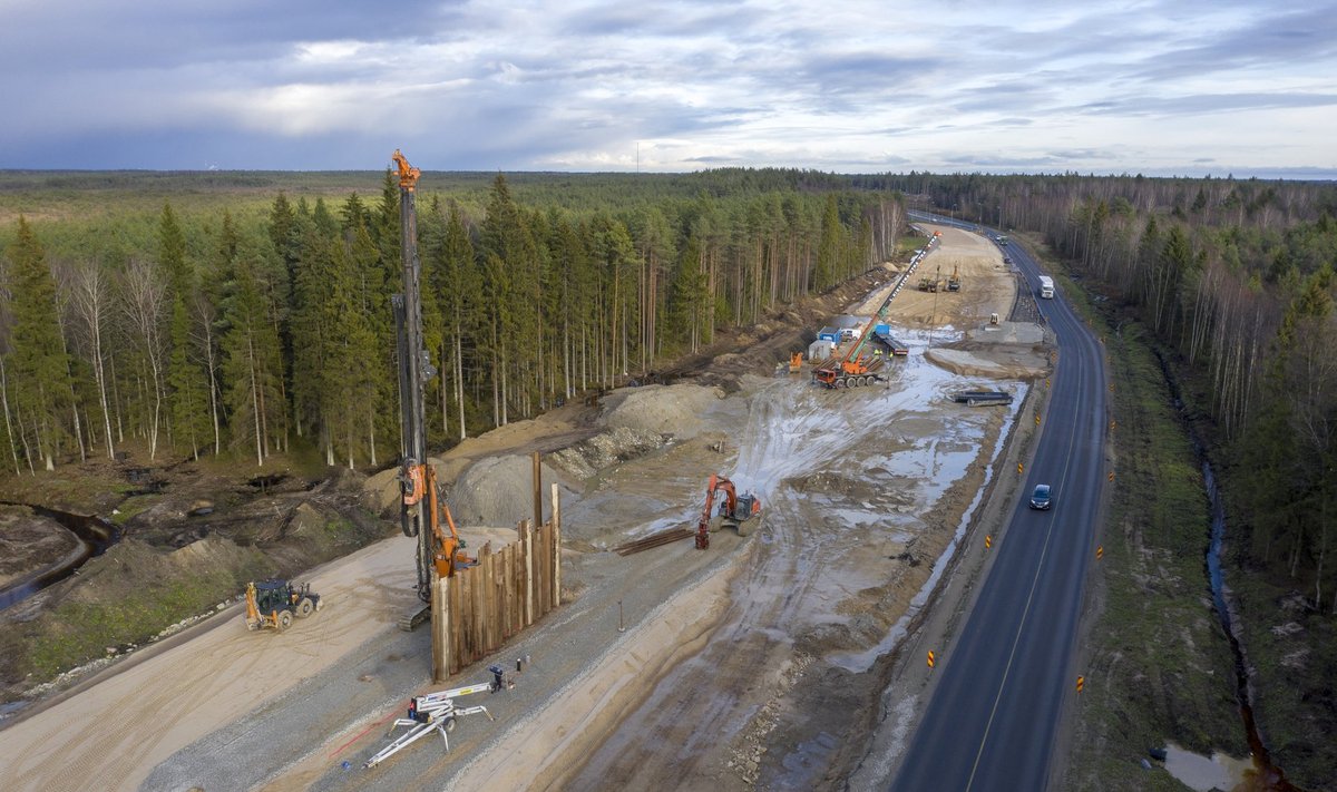 Rail Baltic-u Saustinõmme viadukti ehitus
