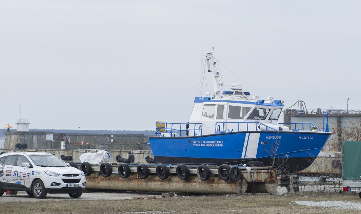 Kaater Merelõvi ootab vettelaskmist, sest tegemist on hooajalise kaatriga, mis tõstetakse talveks kuivale. Üle Eesti kuulub PPA laevastikku kokku 90 alust. 