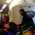 Tartu-Tallinna rongis ütles reisija tervis äkitselt üles. Pealtnägija: olukord oli ikka väga halb, kuna kiirabiarstid lausa jooksid auto poole