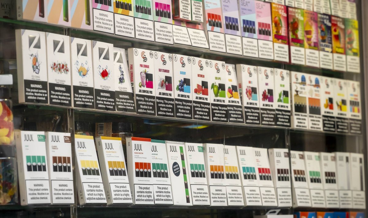 Juul on pidanud USA osariikidele maksma kahjutasuna enam kui miljard dollarit, kuna turundas oma tooteid alaealistele.
