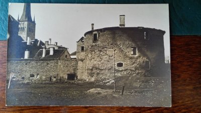 Suurtükitorn vahetult pärast põlengut 1917. aastal.