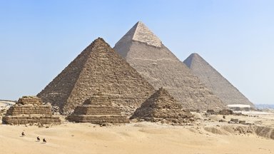 Ivo Linna mälumäng 227. Mis kivist on ehitatud Egiptuse püramiidid?