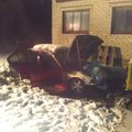 FOTO | Saaremaal põles eile hilisõhtul auto
