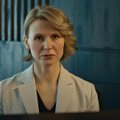 Рецензия на эстонскую новинку "Сандра находит работу": киноблогер ставит диагноз главной героине и критикует трейлер за спойлеры