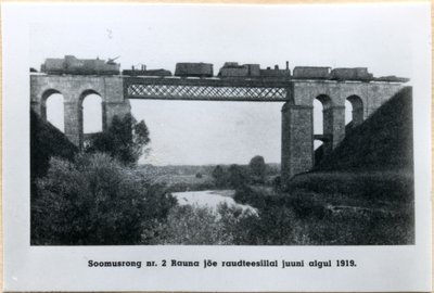 Soomusrong Nr 2. Rauna jõe raudteesillal, juuni algul 1919. a.