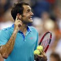 FOTOD: Federer pääses USA lahtistel kindlalt 16 parema sekka