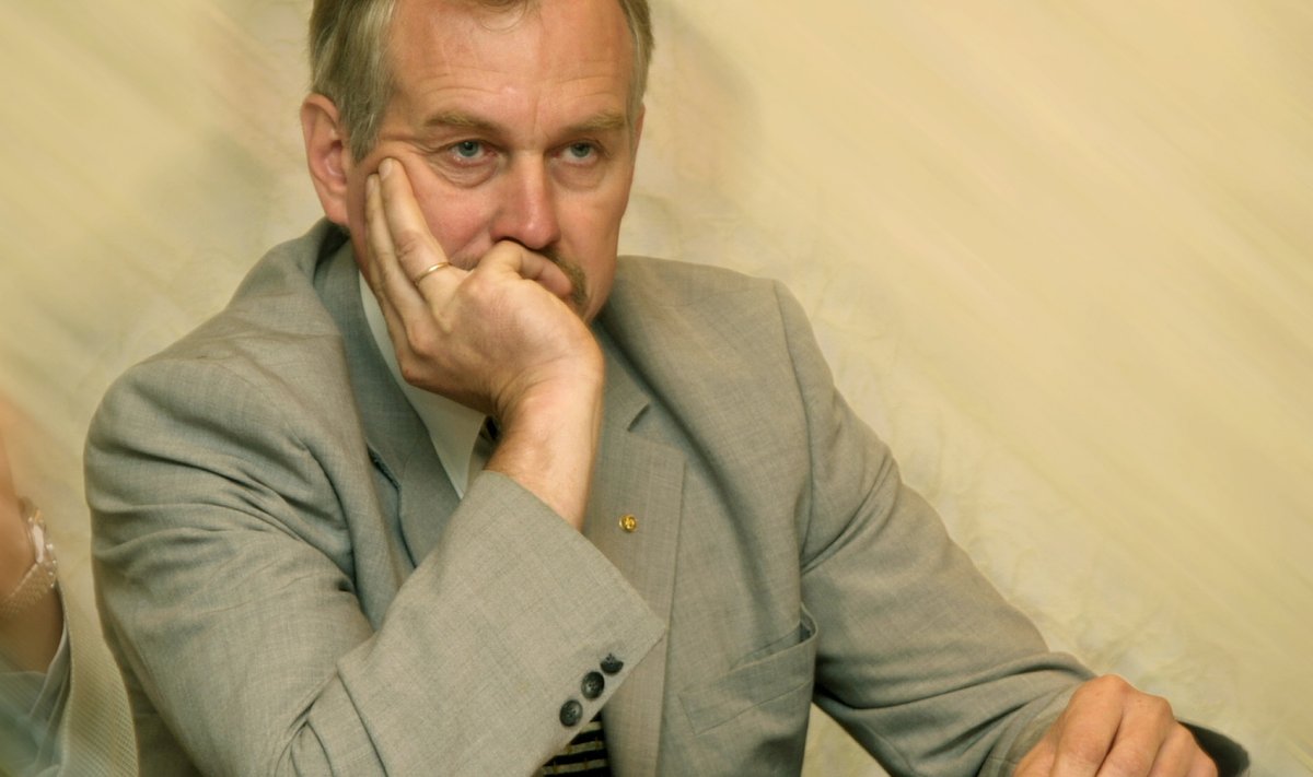 Tartu kaalub kutsehariduskeskuse endise juhi, Andrus Kompuse vastu nõude esitamist.