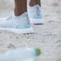 Uskumatu: Adidase uued tossud koosnevad ookeanist leitud prügist