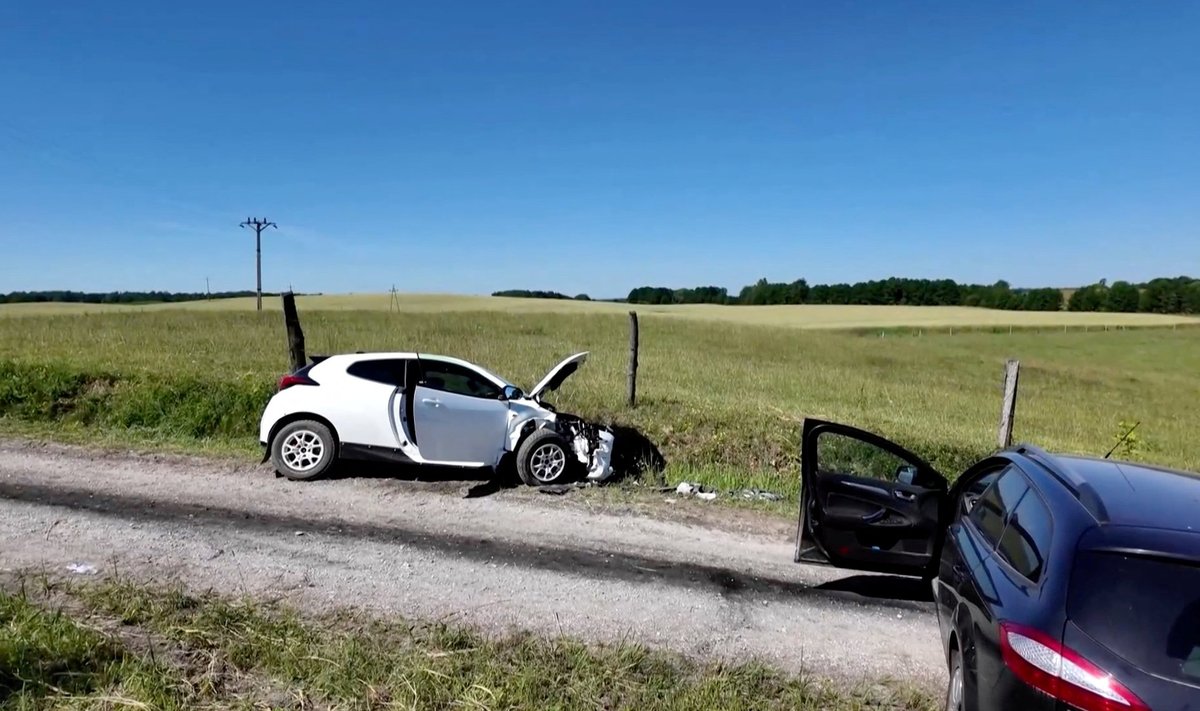 Pilt Sebastien Ogier´ teisipäeval toimunud avariist.