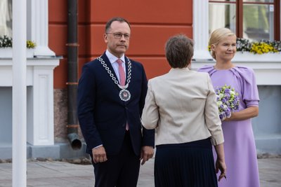 Alexander Stubb Tartus: Soome presidendipaari tervitamas Urmas ja Maris Klaas
