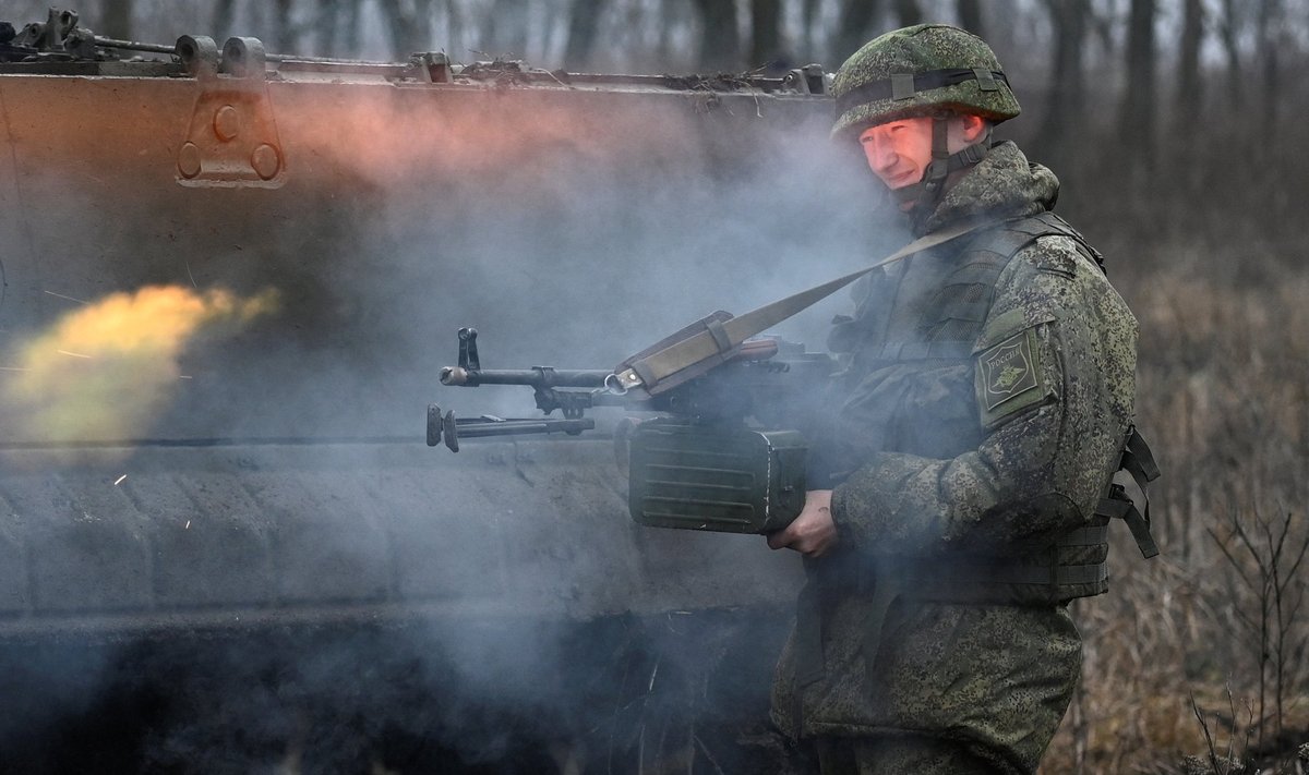 Vene sõdur reedel Ukrainaga piirnevas Rostovi oblastis korraldatud õppustel. Kremli väljendusviis muutus nädalavahetusel veelgi karmimaks.