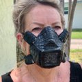 Kahtlase väärtusega luksus: Florida mees valmistab viirusevastaseid maske krokodillide nahast