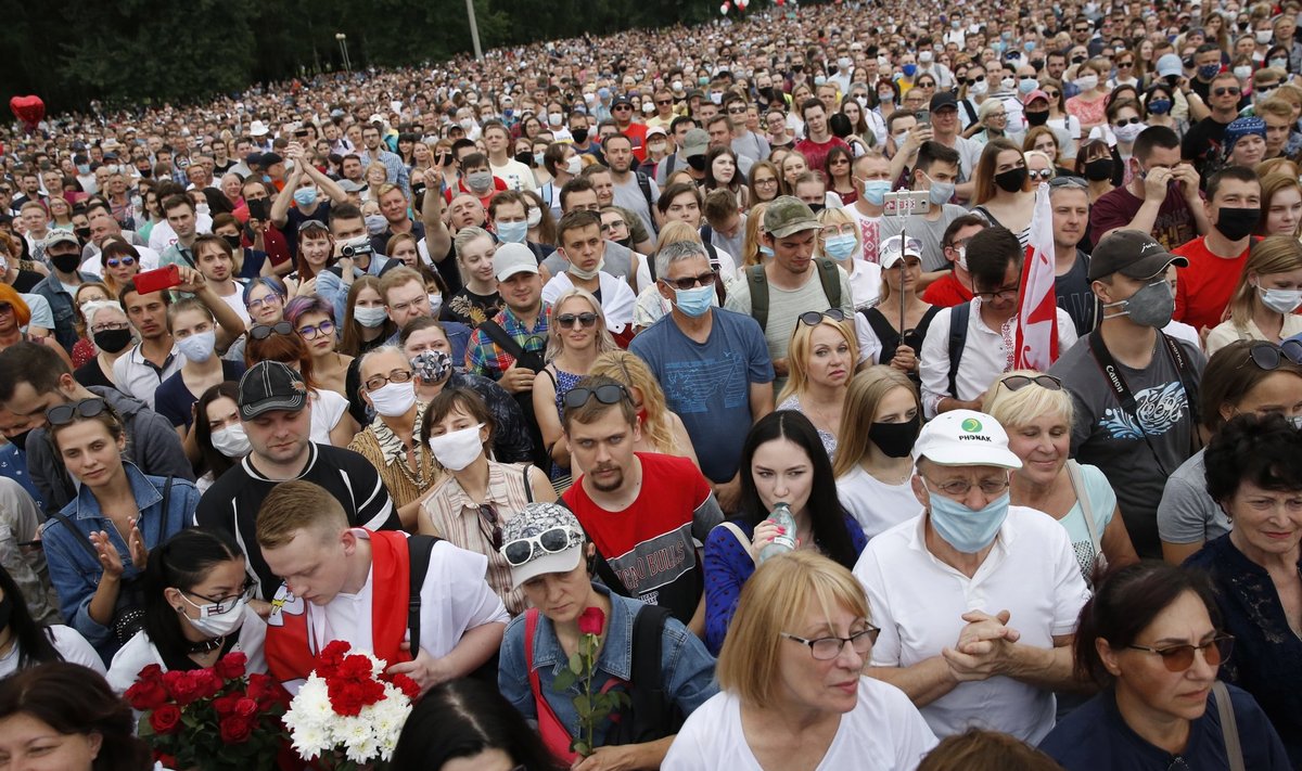 Pühapäevane meeleavaldus Minskis toimus seekord võimude loal.